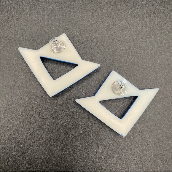 Steller 90s Vintage Mod Earrings in Bright Blue - Pierced - Picture 4 of 8